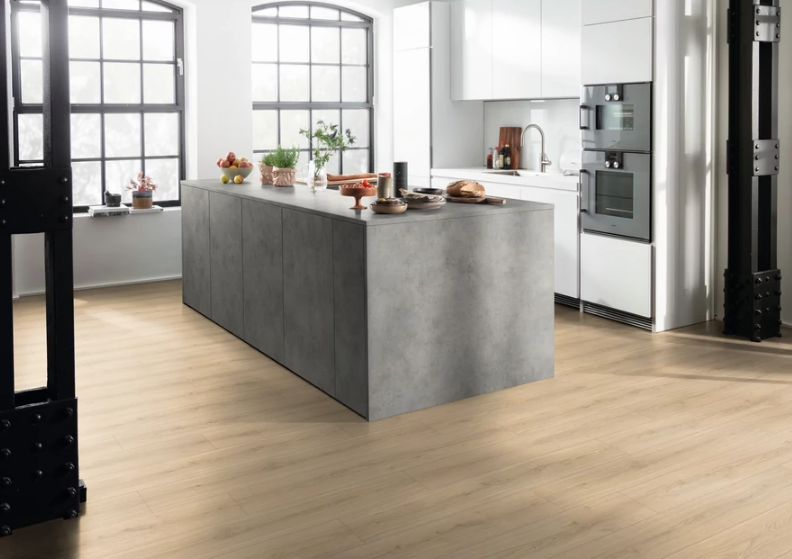 Egger Light Padua Oak PRO Classic 8/32 4V AQ+  EL2170  592330