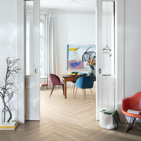 Egger Cream Newport Oak Laminált padló Herringbone 8/32 4V EL2161 614186